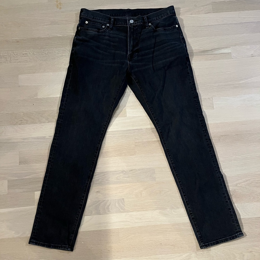 Abercrombie & Fitch Men’s Washed Black Skinny Jeans